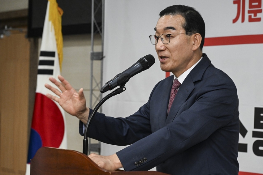  취임 1주년 맞아 주민과 소통·하고 있는 김광신 대전 중구청장