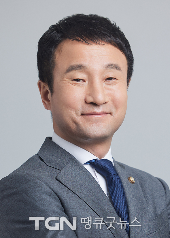 한병도 국회 예산결산특별위원회 위원장