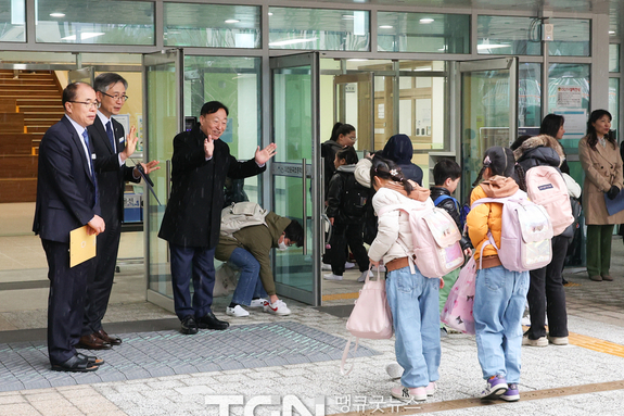 설동호 대전광역시교육감, ‘미래교육’과 ‘맞춤형 돌봄’을 위한 신학기 학교 방문